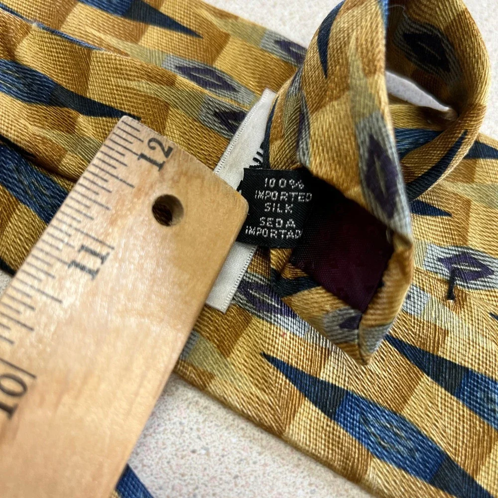 Albert Nipon Vintage Tie Cravat Black Gold Paisley Silk Necktie 90 1995 58x4 USA